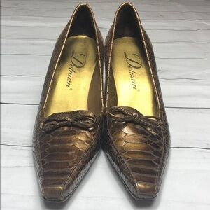 Delman Patent Croc Pumps Bronze For Women Sz 7